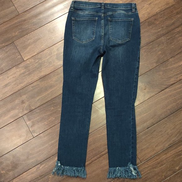 We The Free Skinny Frayed Ankle Distressed Jeans SIZE 29 - Picture 5 of 6